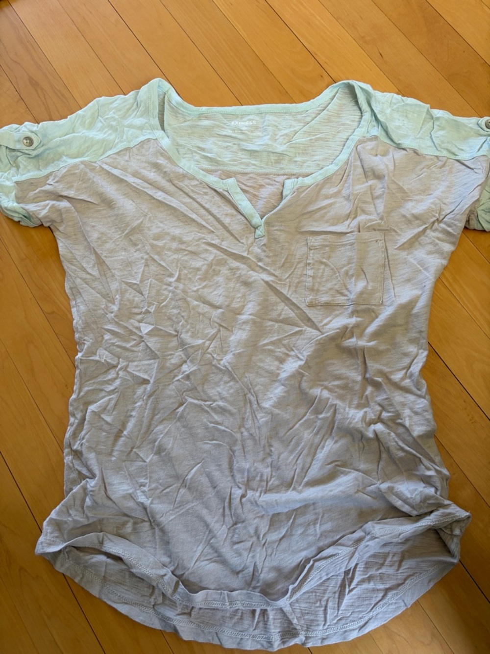 Express Short Sleeve Tee in Light Gray with Mint Accents